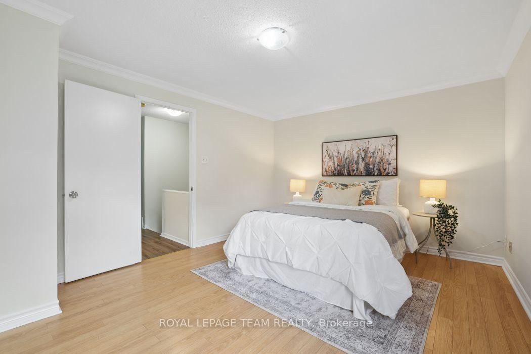 6801 Bilberry Drive • Ottawa, ON photo 20