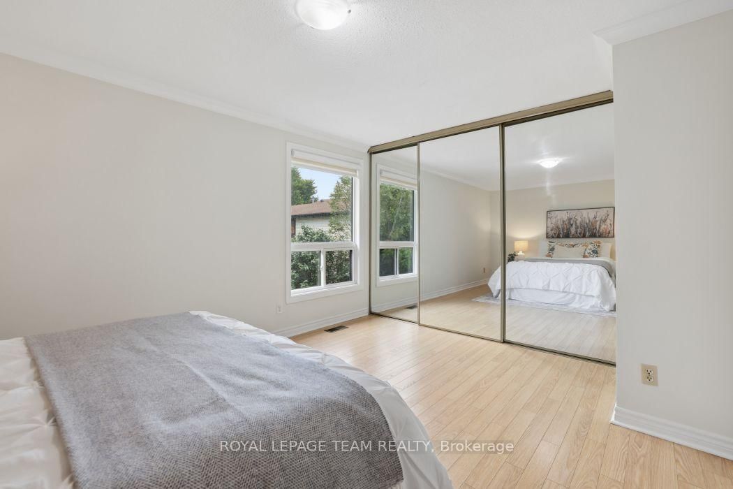 6801 Bilberry Drive • Ottawa, ON photo 21