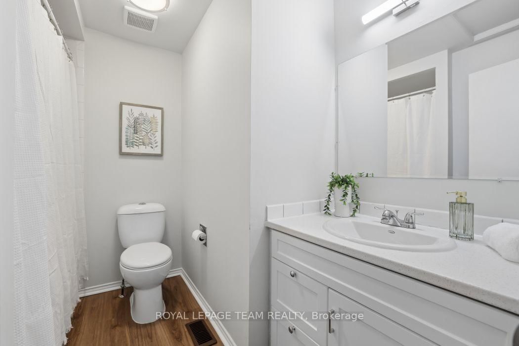 6801 Bilberry Drive • Ottawa, ON photo 22