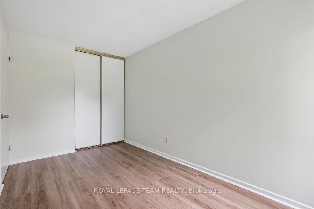 6801 Bilberry Drive • Ottawa, ON photo 24