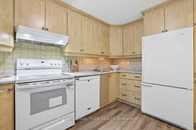 6801 Bilberry Drive • Ottawa, ON photo 8