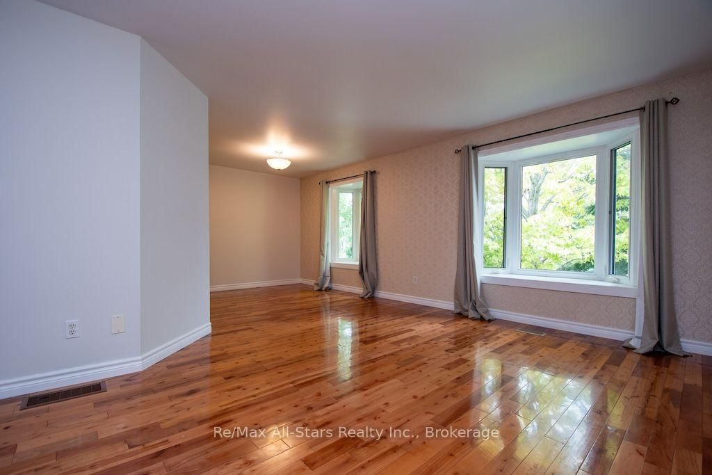 43 McGibbon Boulevard • Kawartha Lakes, ON photo 5