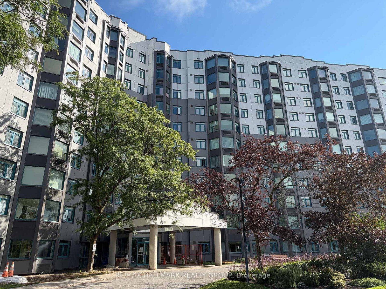 1025 Grenon Avenue • #915 • Ottawa, ON photo 1