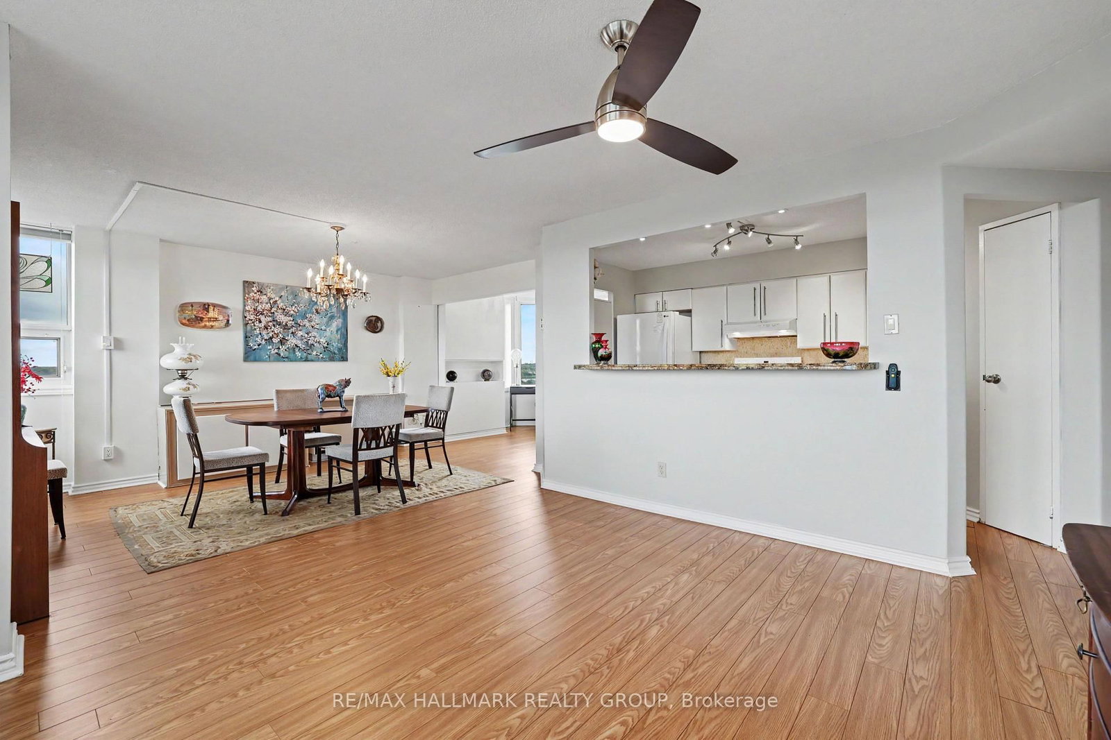 1025 Grenon Avenue • #915 • Ottawa, ON photo 9