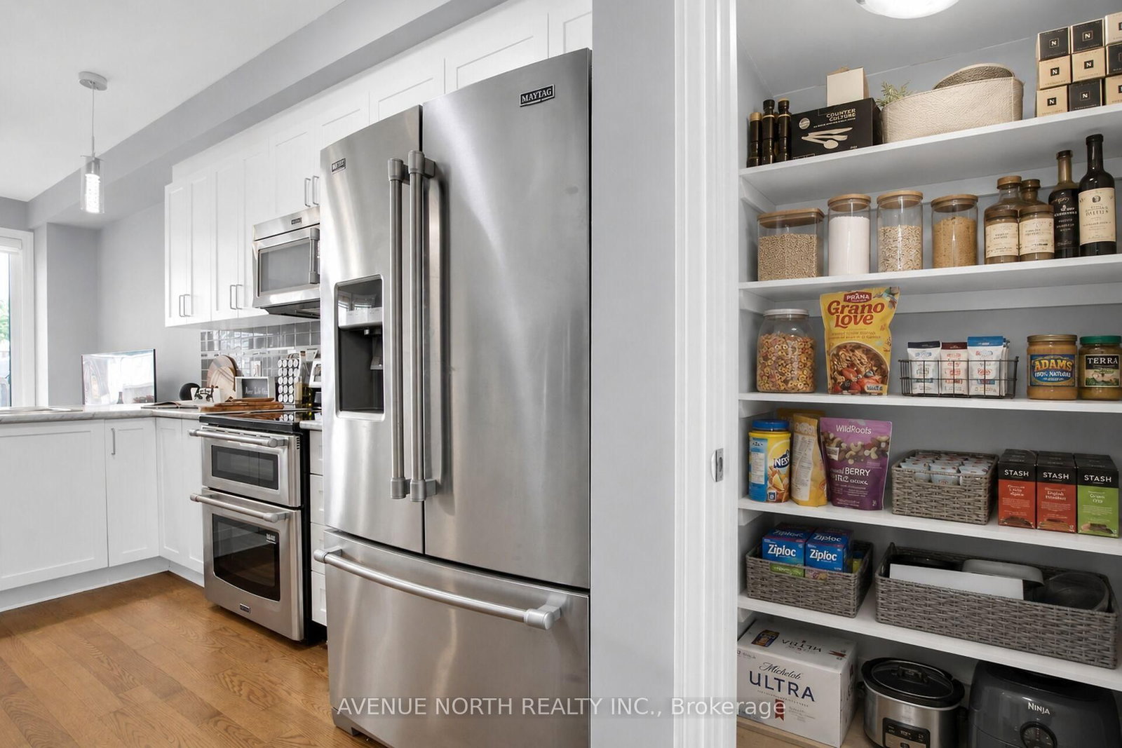 303 Wood Acres Grove • Ottawa, ON photo 13