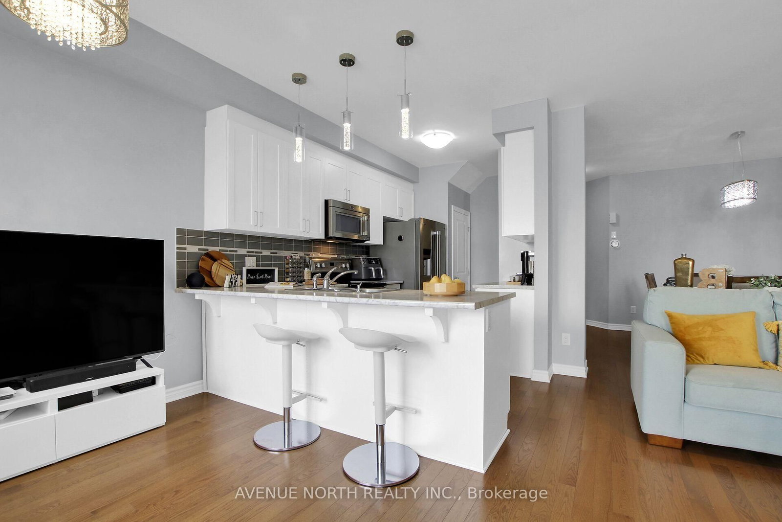303 Wood Acres Grove • Ottawa, ON photo 16