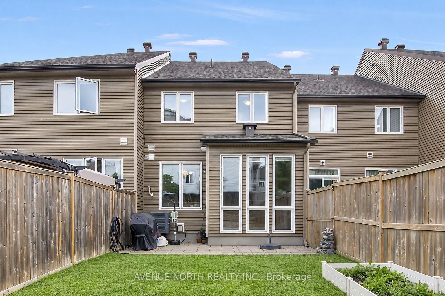 303 Wood Acres Grove • Ottawa, ON photo 50