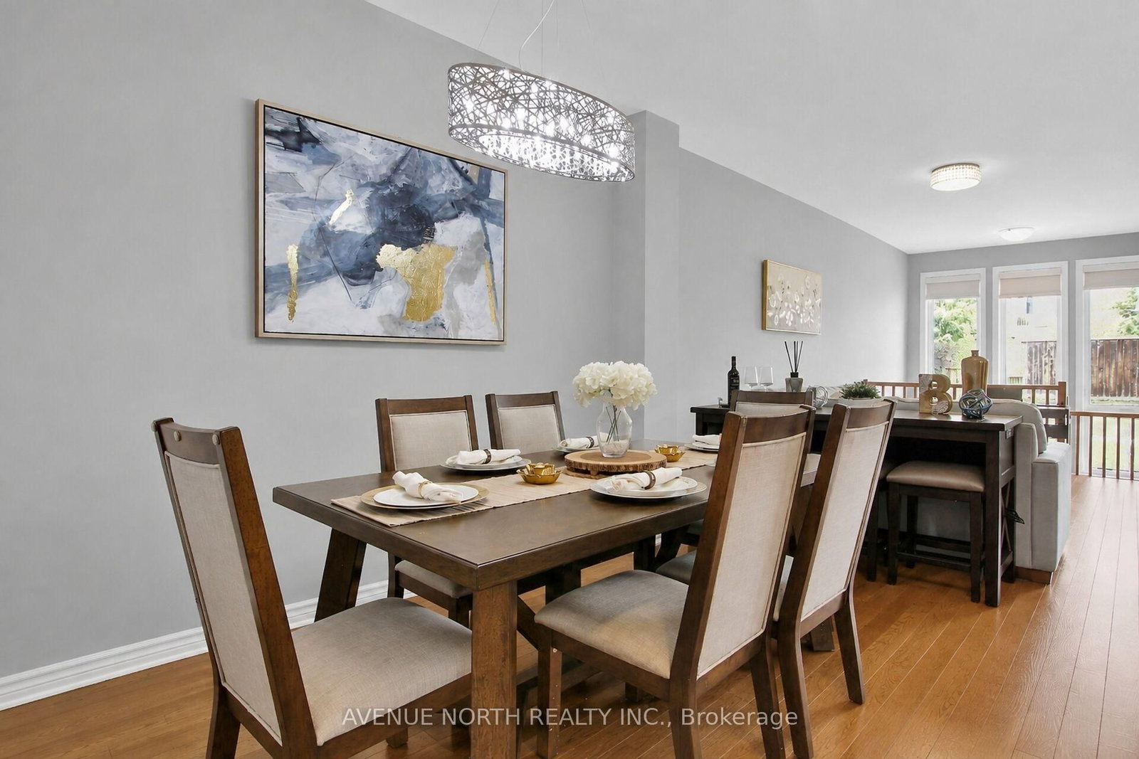 303 Wood Acres Grove • Ottawa, ON photo 9