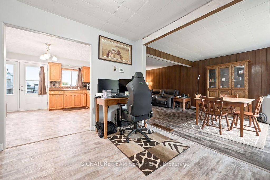 19573 17 Highway • Cobden, ON photo 16