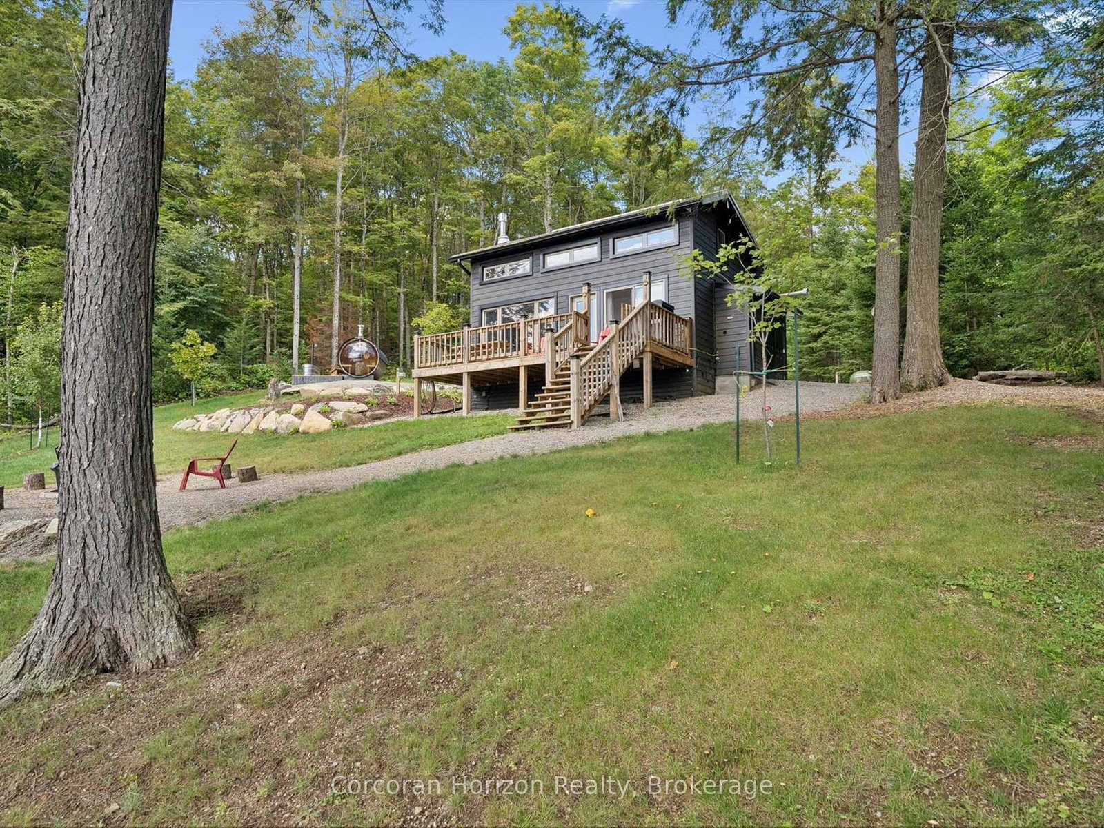 1211 Pluto Trail • Dysart et al, ON photo 25