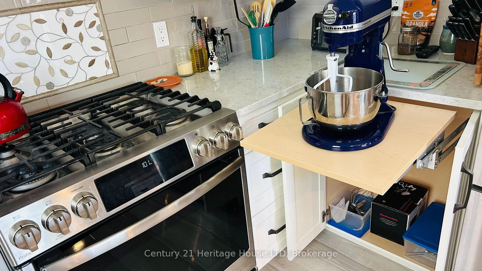 621 Parkdale Avenue • Fort Erie, ON photo 8