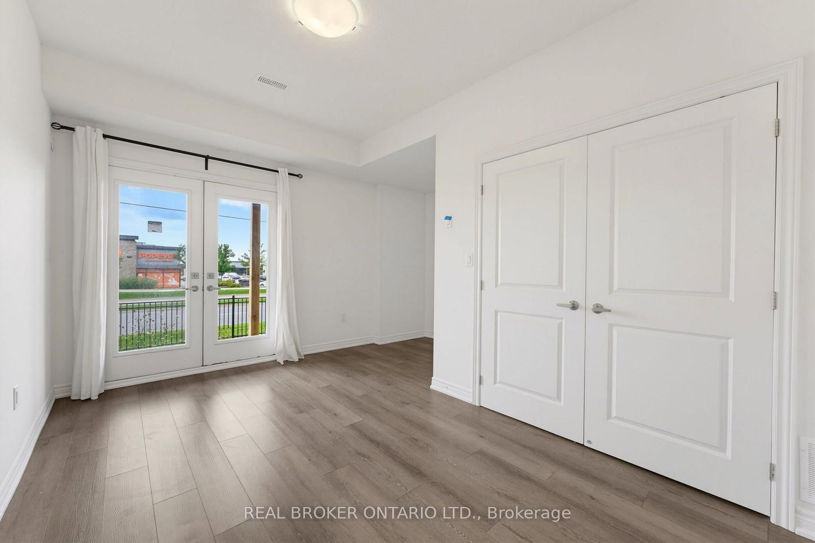 120 Court Drive • Brant, ON photo 23
