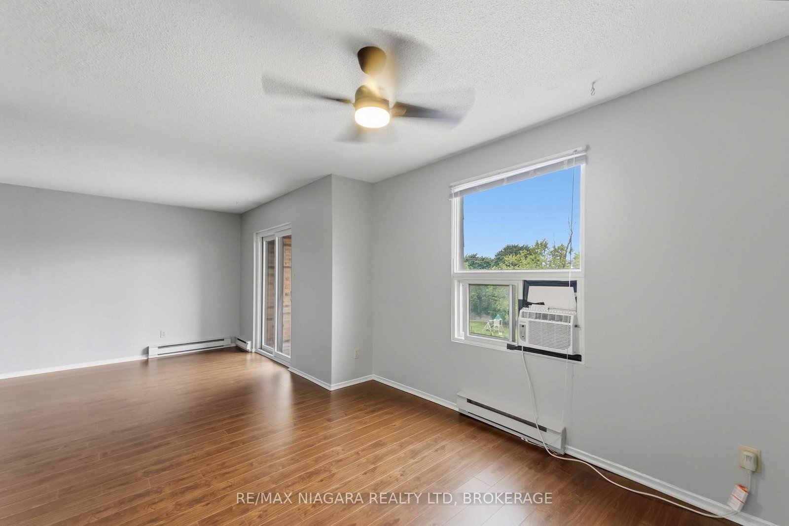 4209 Hixon Street • #313 • Lincoln, ON photo 11
