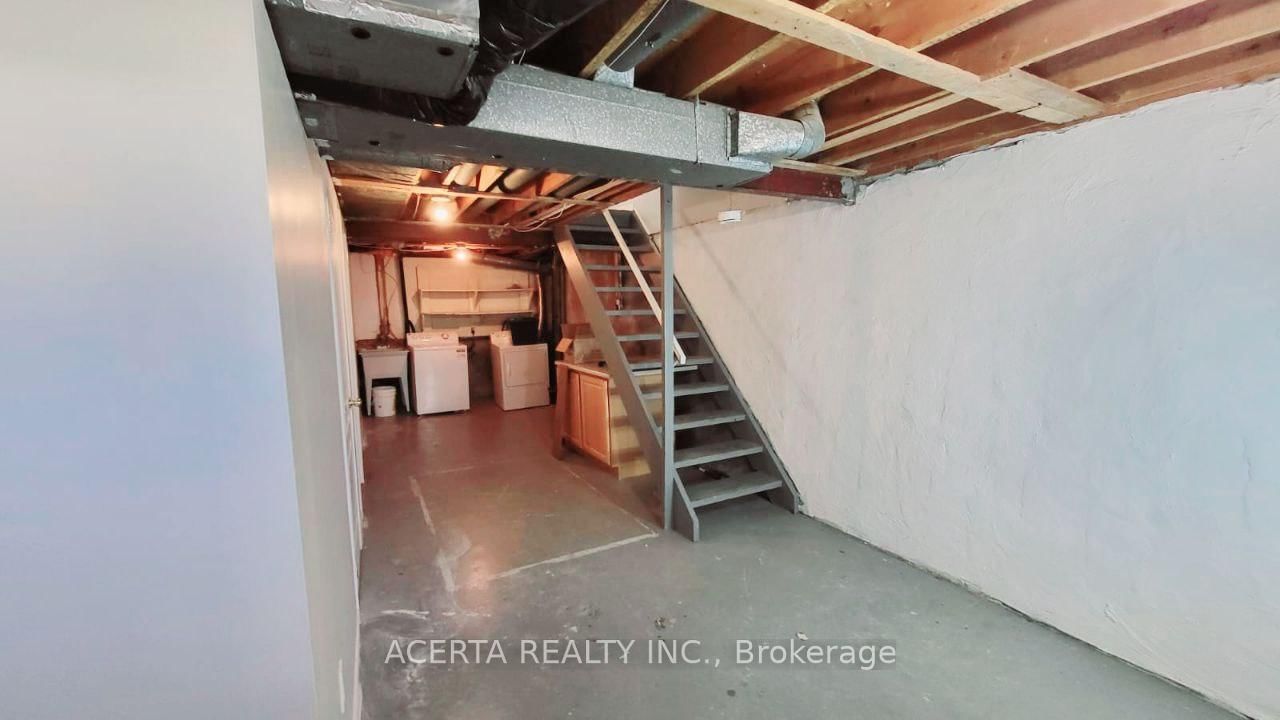 249 TEAL Crescent • Orleans, ON photo 18