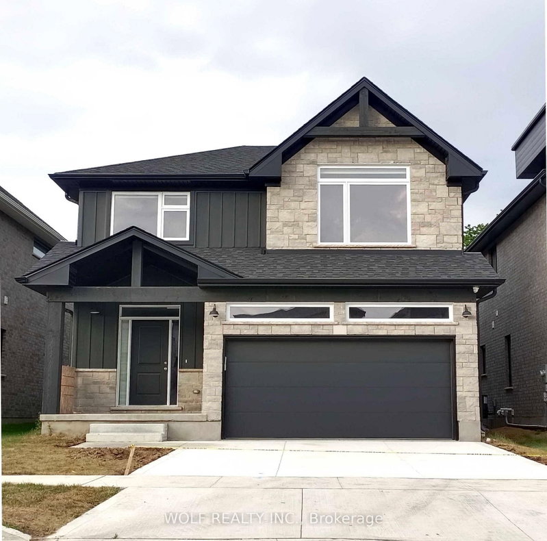 521 Doonwoods Crescent