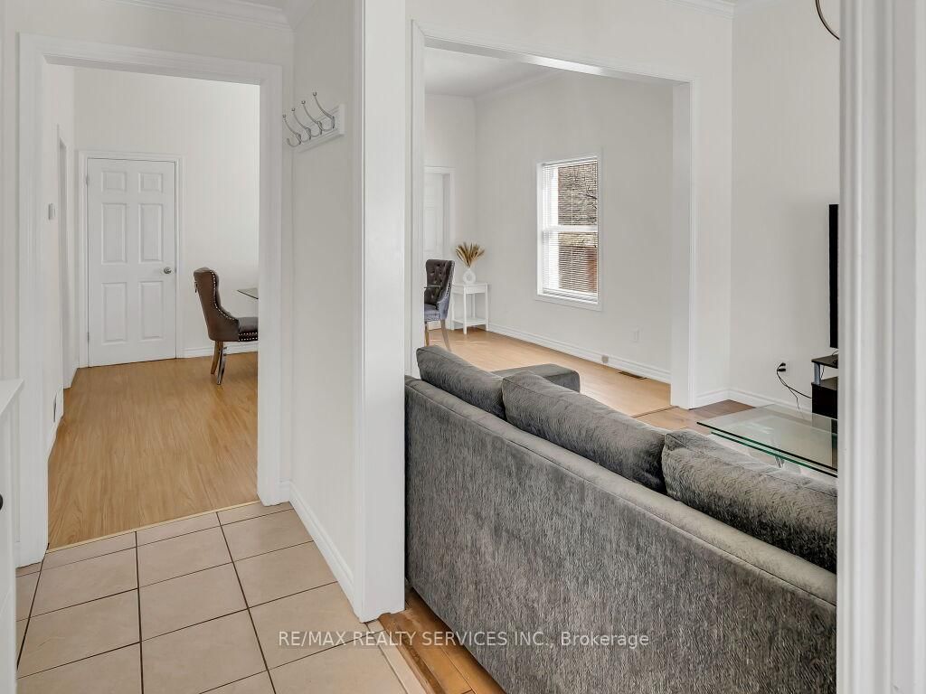 65 MOORE Street • St. Thomas, ON photo 12