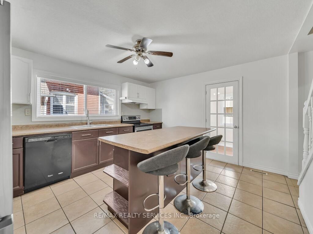 65 MOORE Street • St. Thomas, ON photo 24