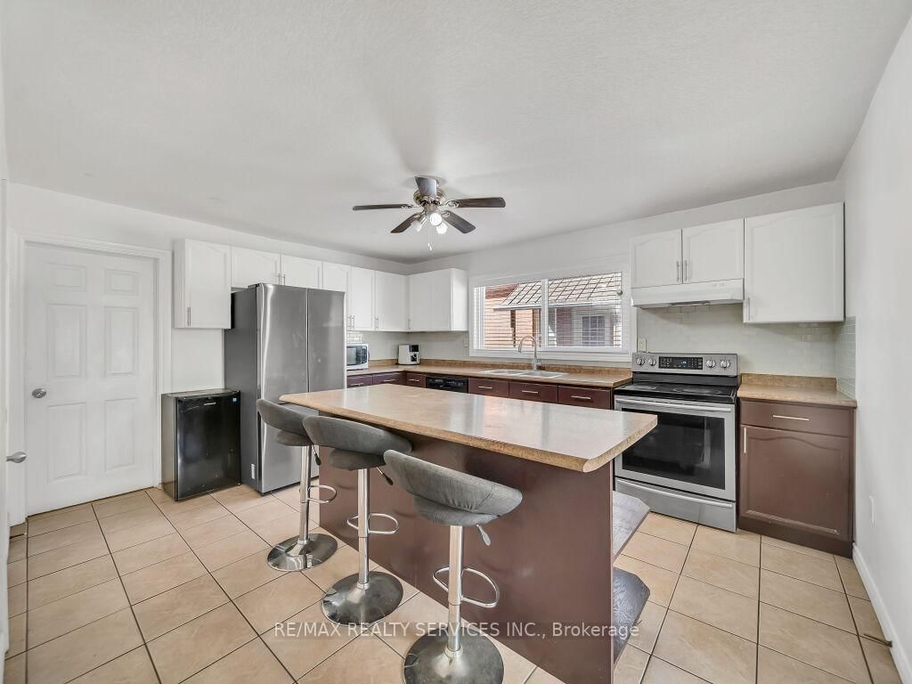 65 MOORE Street • St. Thomas, ON photo 25