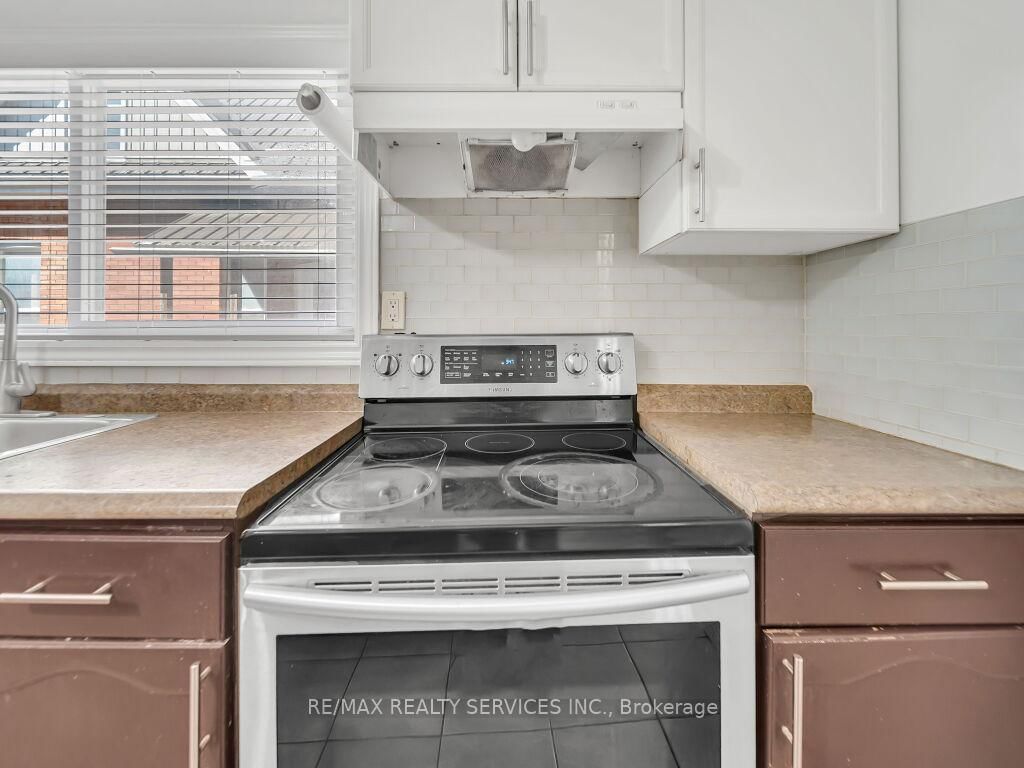 65 MOORE Street • St. Thomas, ON photo 26