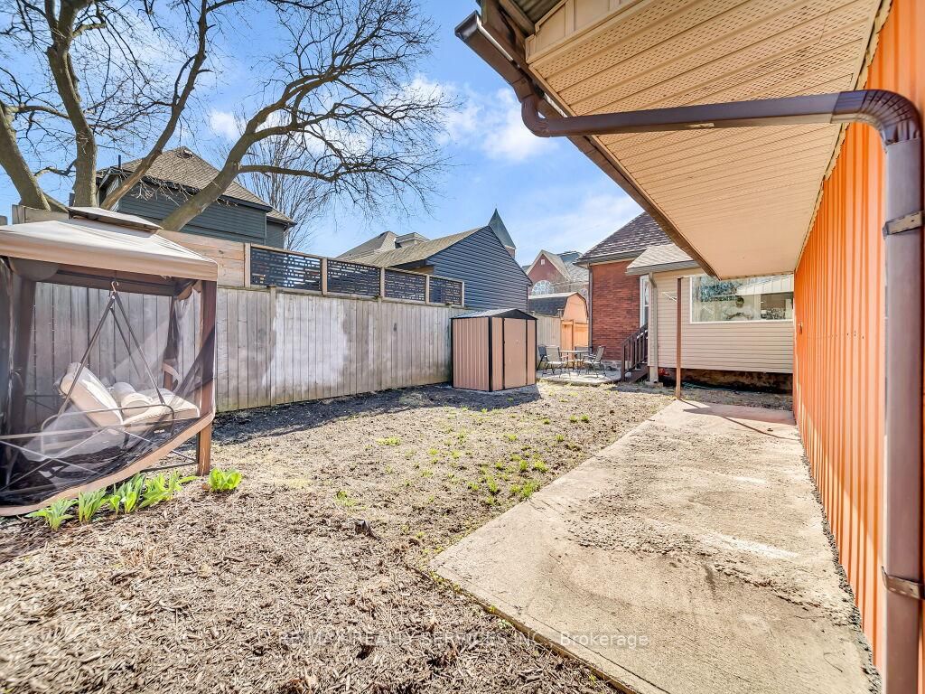 65 MOORE Street • St. Thomas, ON photo 47