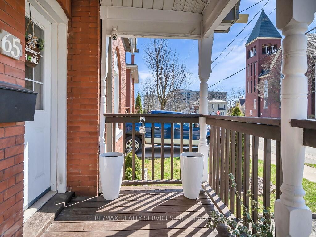 65 MOORE Street • St. Thomas, ON photo 7