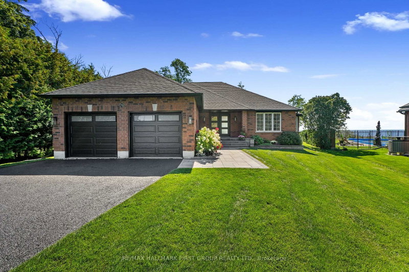 75 East House Crescent
