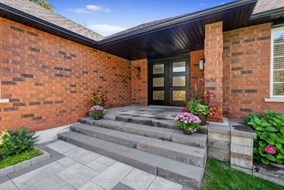 75 East House Crescent • Cobourg, ON photo 4
