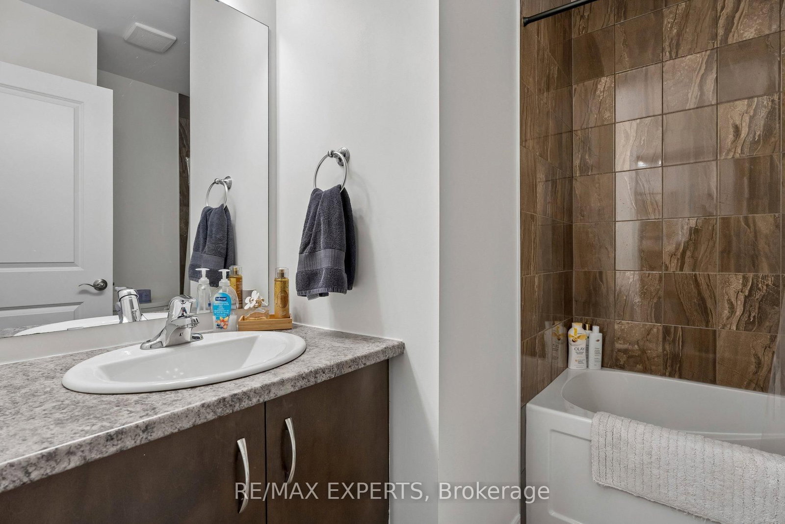 4 Groom Lane • Hamilton, ON photo 31