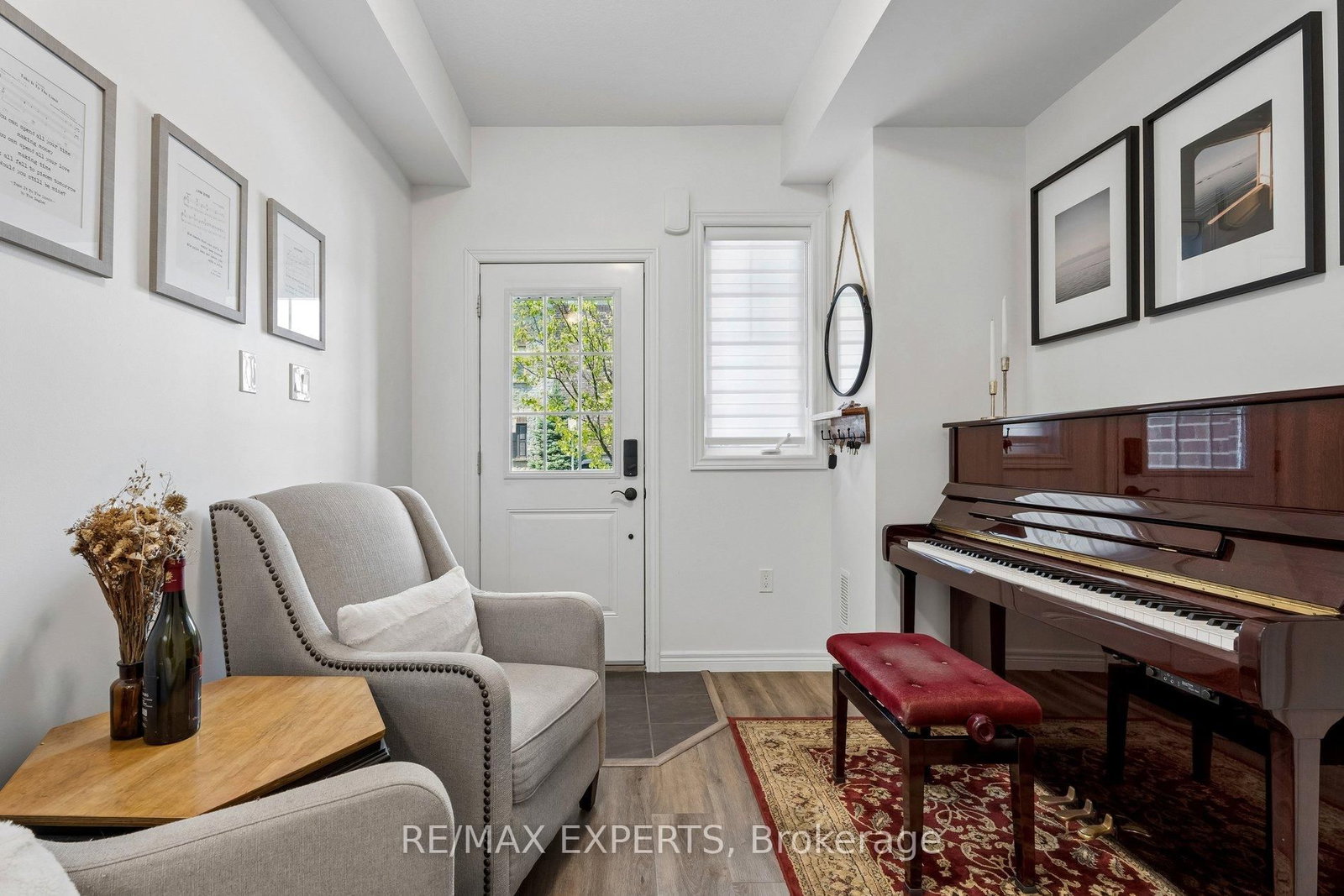 4 Groom Lane • Hamilton, ON photo 6