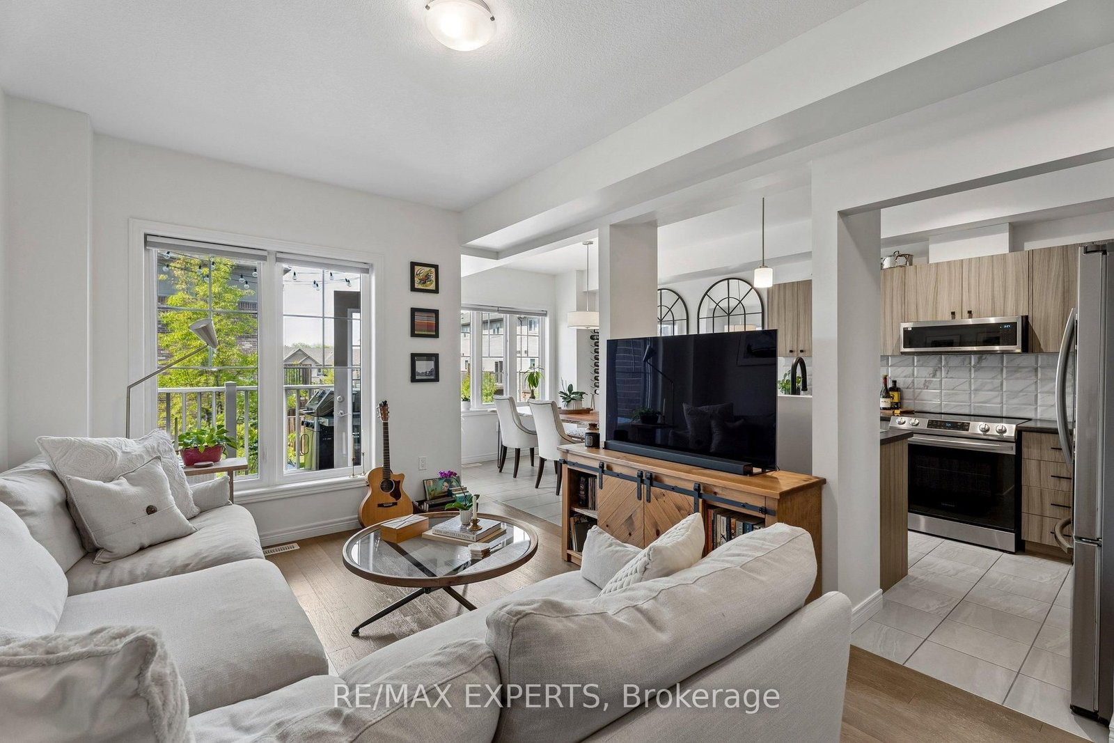 4 Groom Lane • Hamilton, ON photo 9