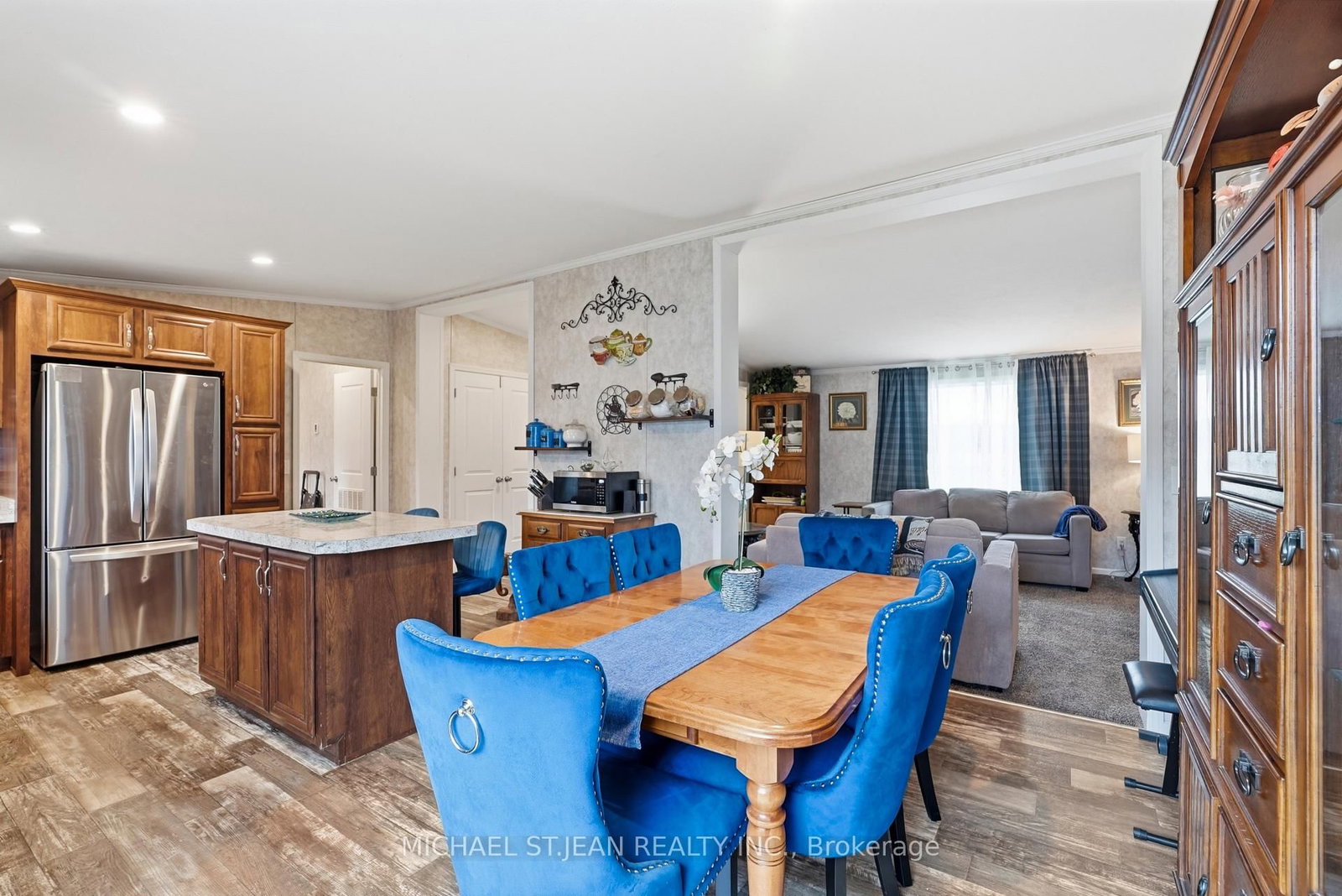 27 Hickory Hollow • Haldimand, ON photo 10
