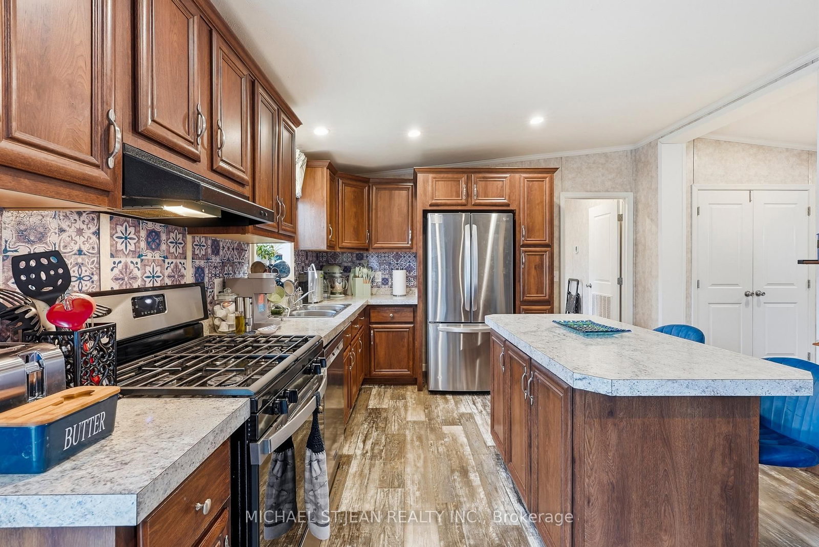 27 Hickory Hollow • Haldimand, ON photo 15