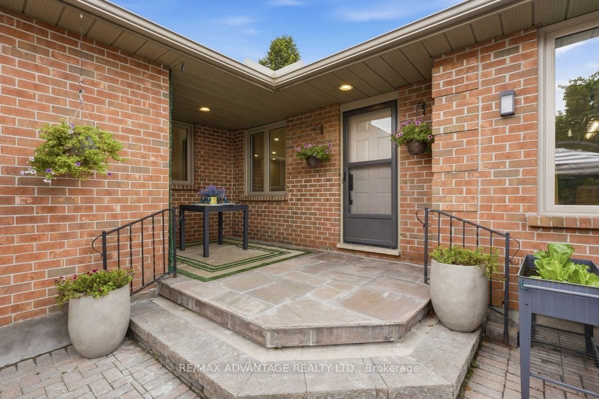 2 Cadeau Terrace • #9 • London South, ON photo 6