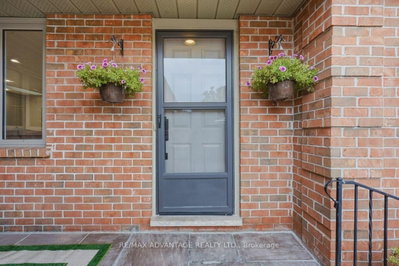 2 Cadeau Terrace • #9 • London South, ON photo 8