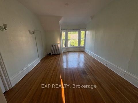 Upper - 118 Stinson Street