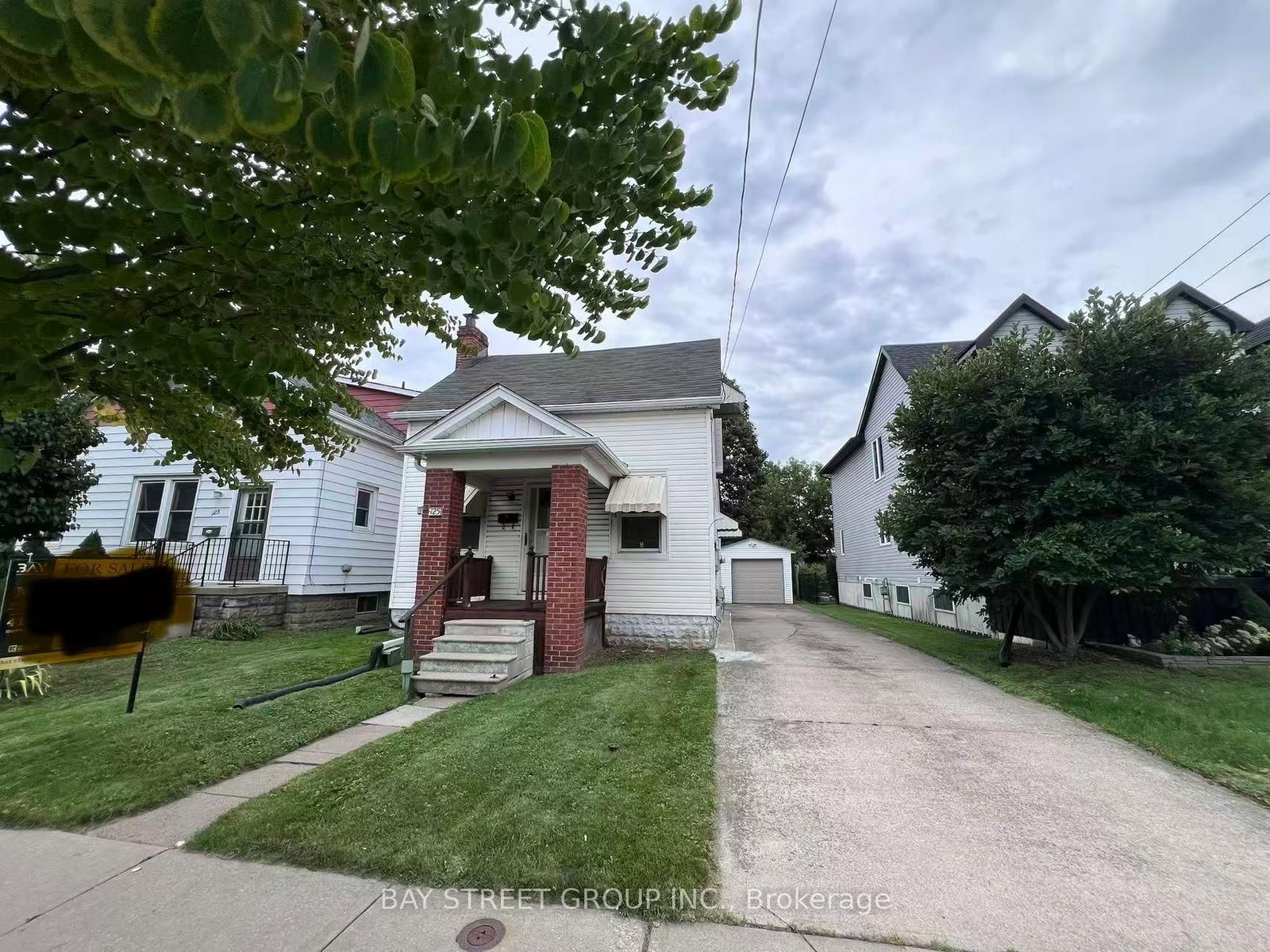 125 Broadway Avenue • Hamilton, ON photo 2