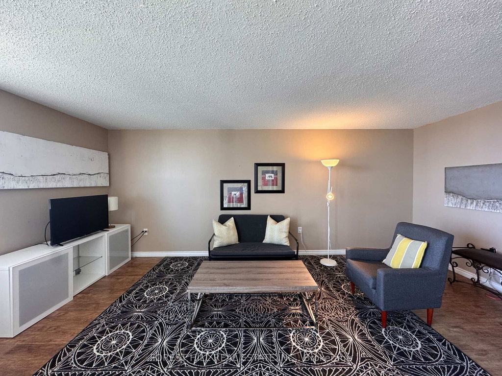 905 - 323 Colborne Street 4