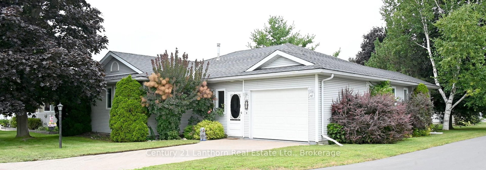 1 Reynolds Place N • Prince Edward County, ON photo 1
