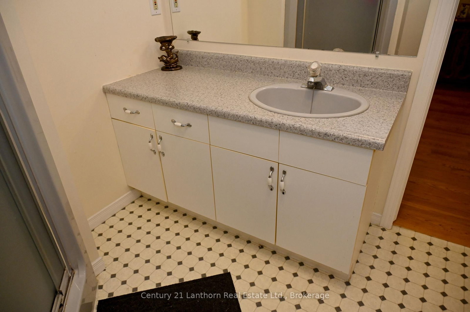 1 Reynolds Place N • Prince Edward County, ON photo 17