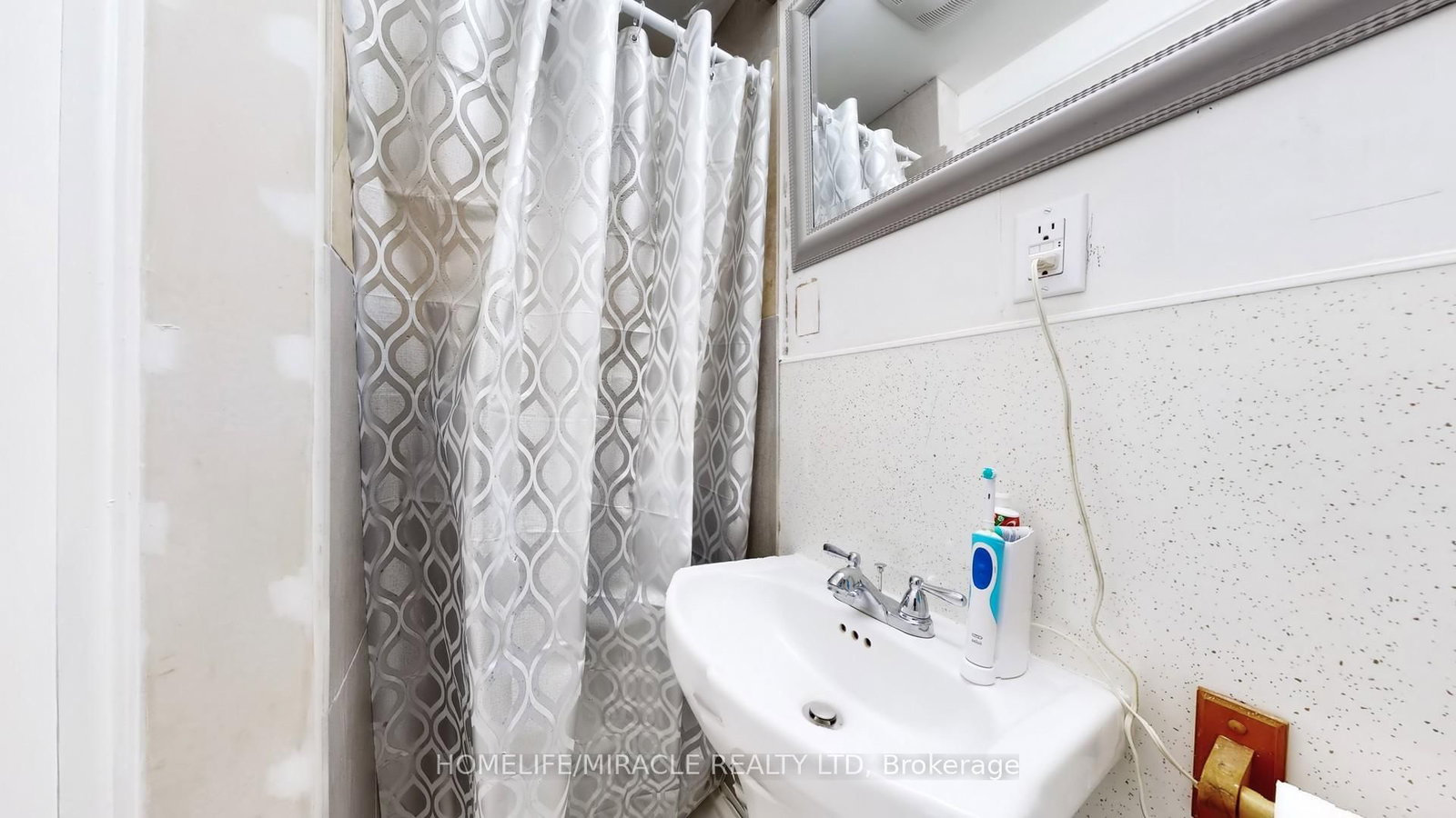 374 Book Road • Grimsby, ON photo 41