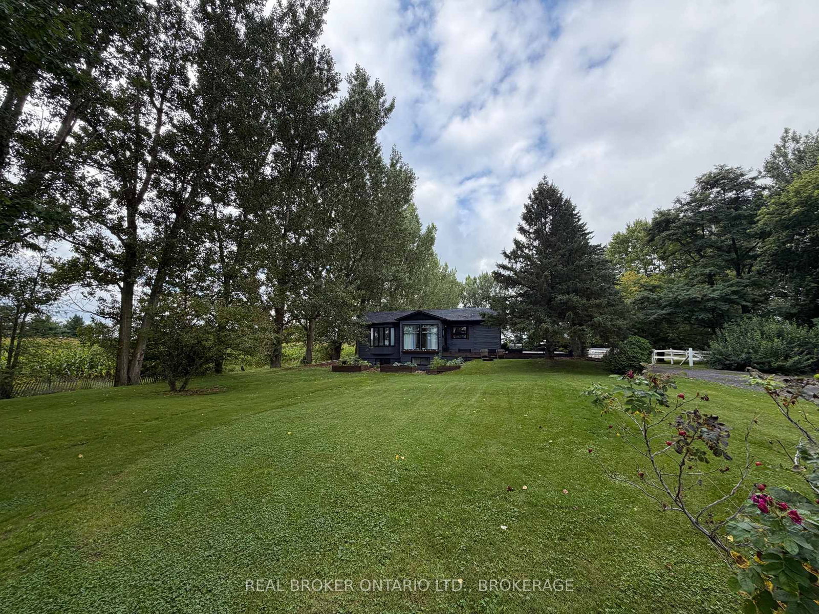 21809 Concession 3 Road • South Glengarry, ON photo 2