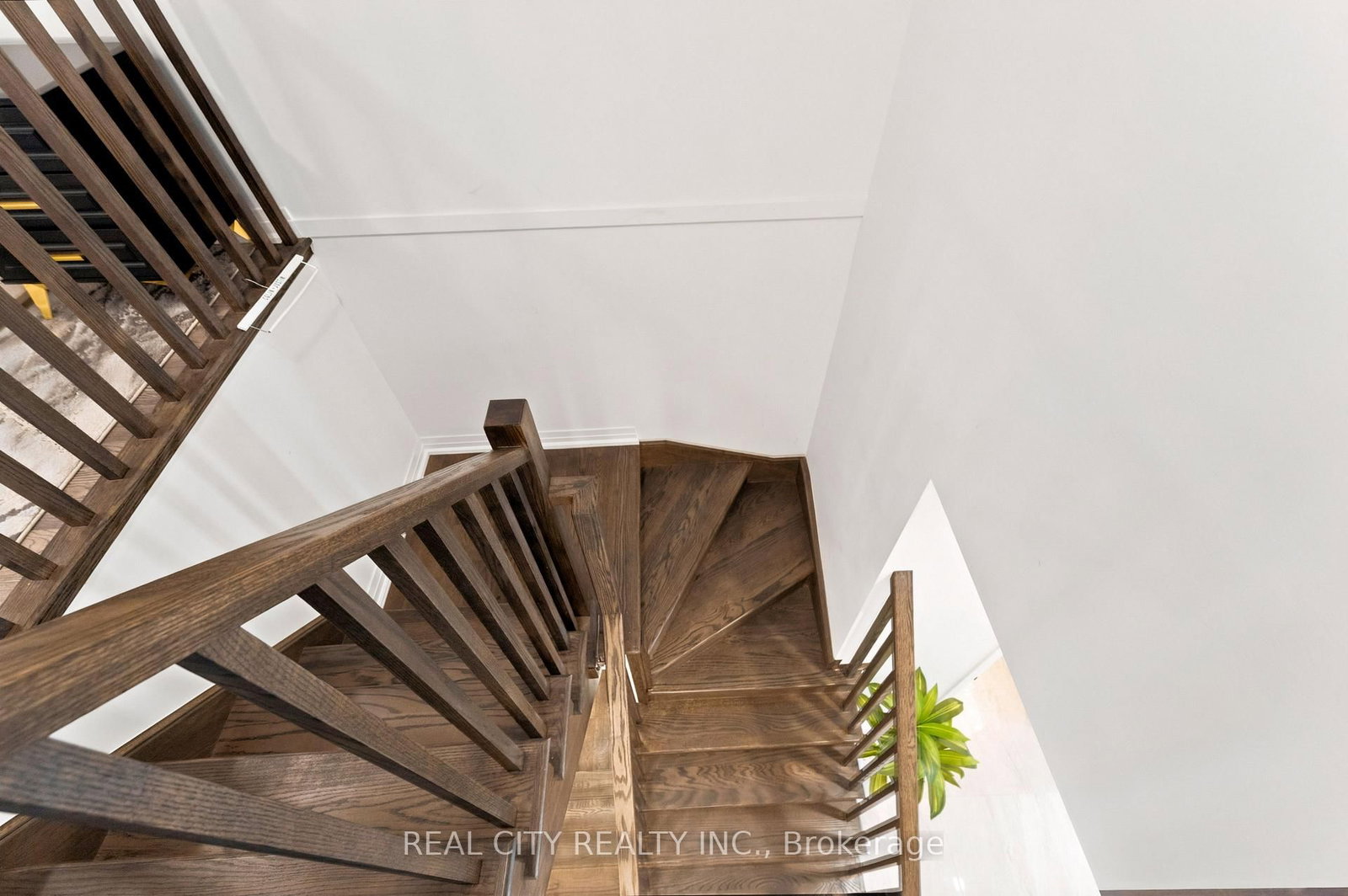 236 Rockledge Drive • Hamilton, ON photo 43