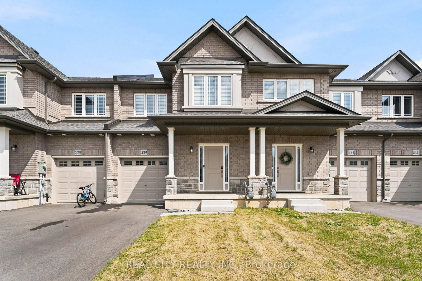 236 Rockledge Drive • Hamilton, ON photo 5