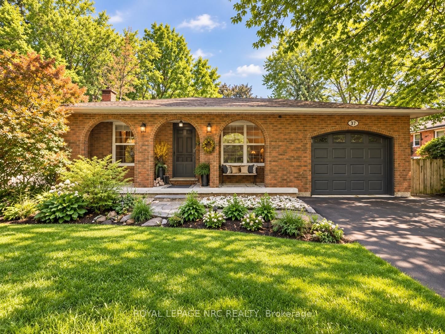 37 Spruceside Crescent • Pelham, ON photo 1