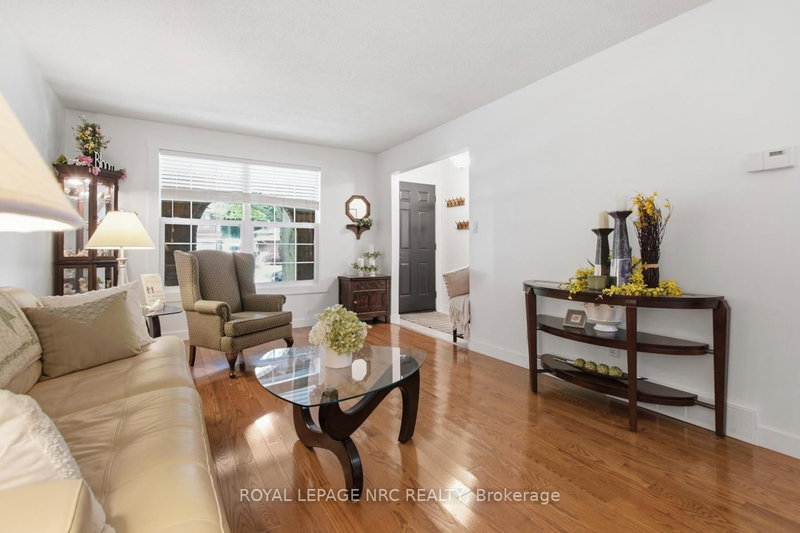 37 Spruceside Crescent