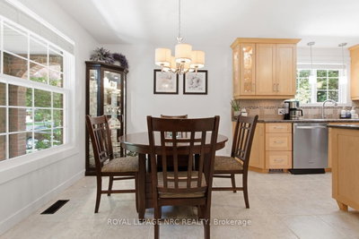 37 Spruceside Crescent • Pelham, ON photo 5