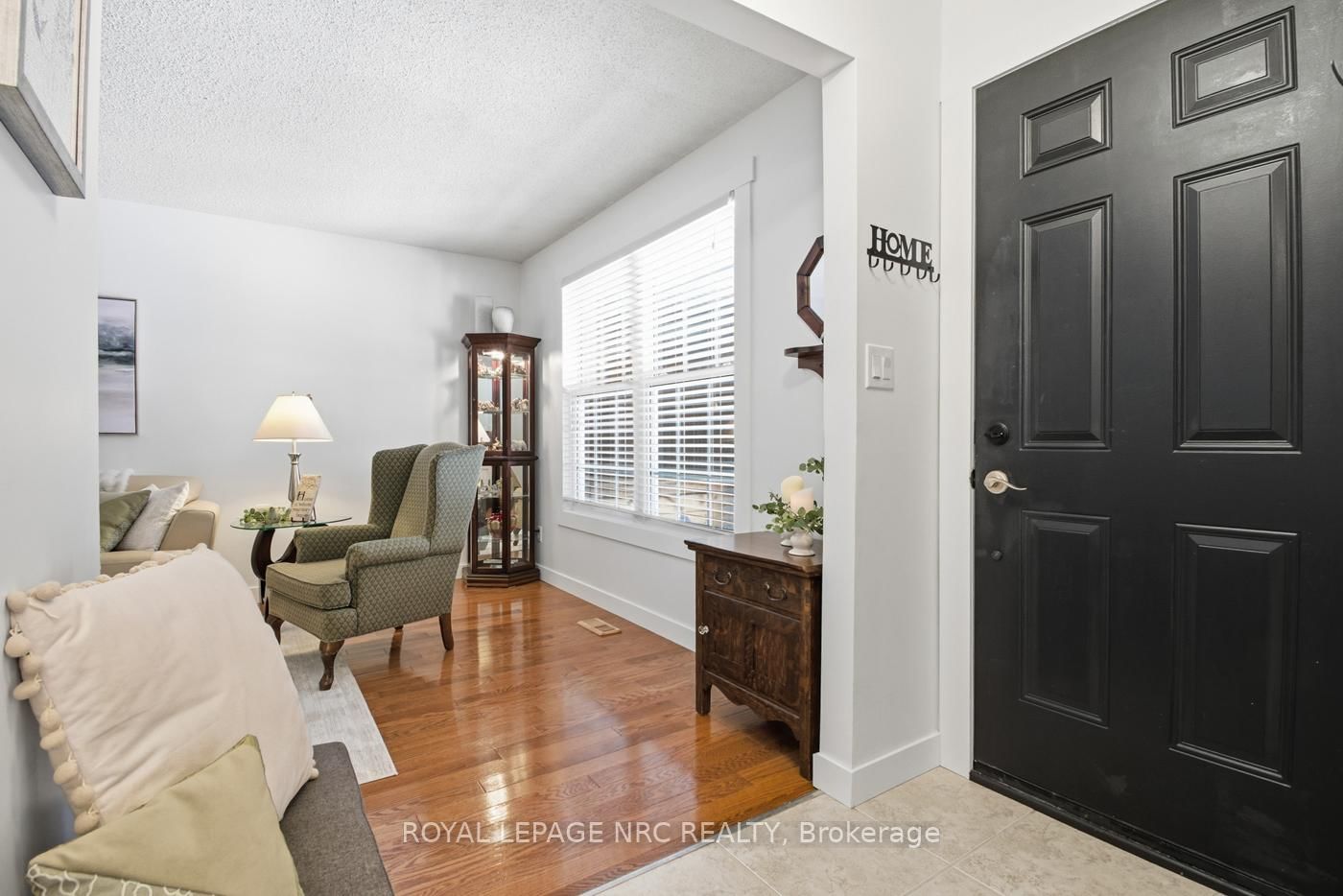 37 Spruceside Crescent • Pelham, ON photo 6