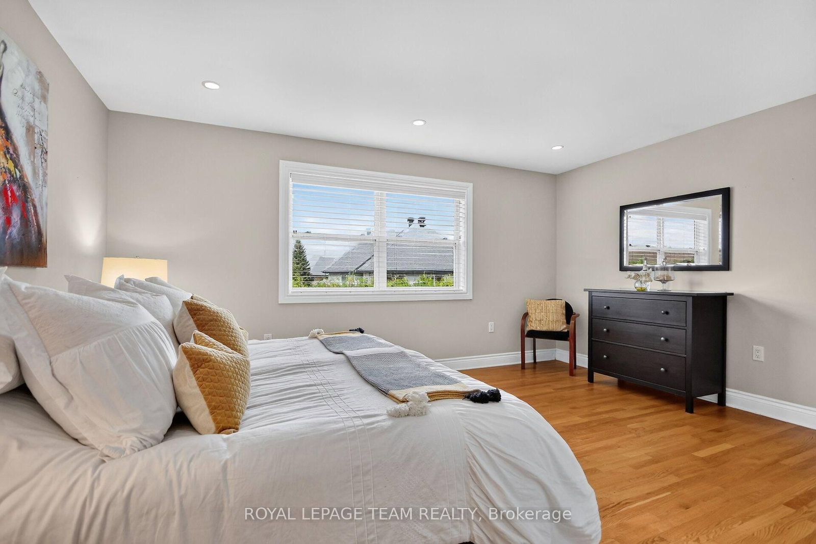 253 Berrigan Drive • Ottawa, ON photo 33