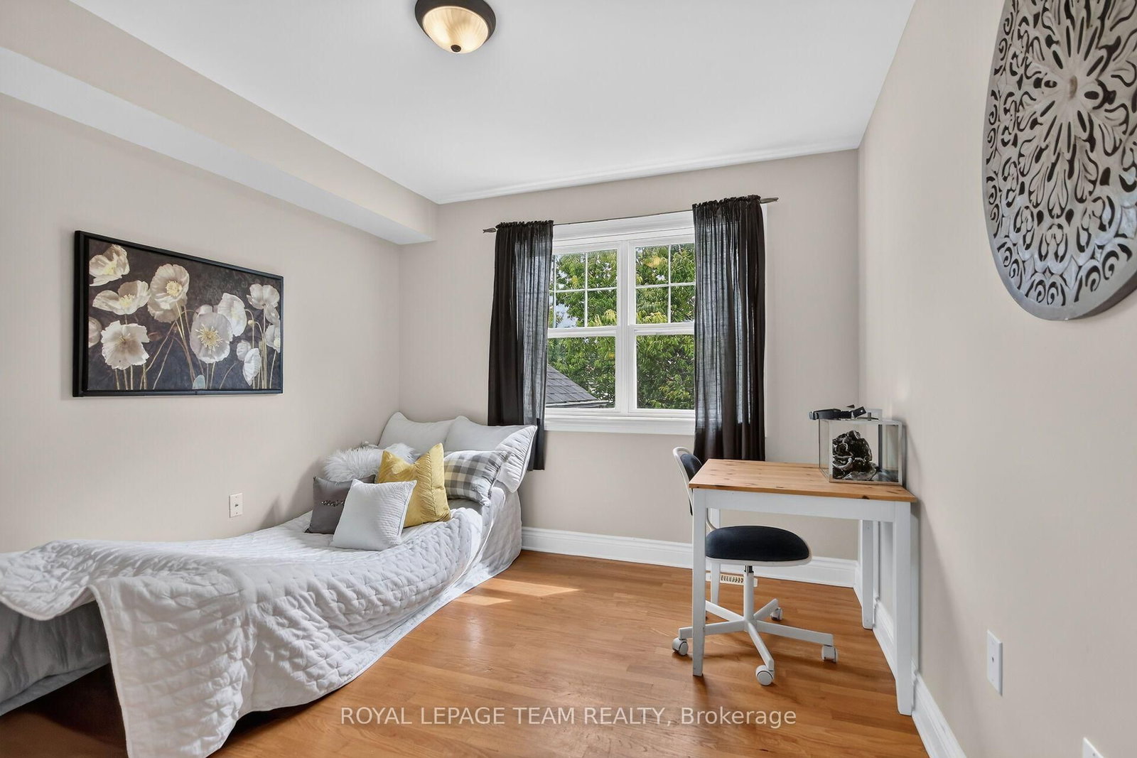 253 Berrigan Drive • Ottawa, ON photo 37