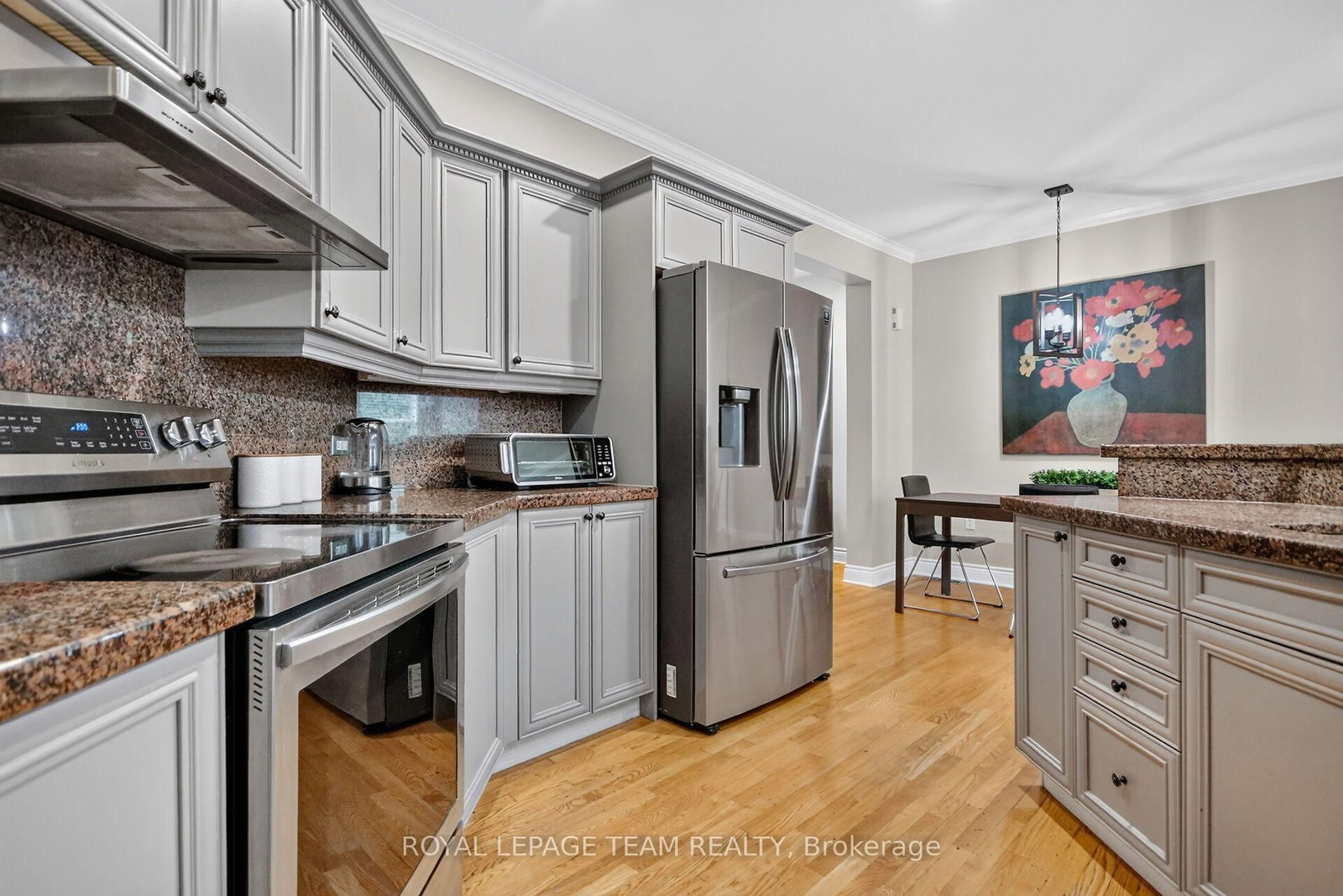 253 Berrigan Drive • Ottawa, ON photo 8